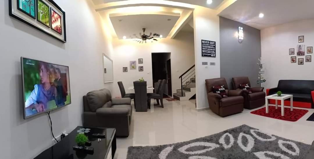 Amanda Homestay Dungun 1 Ngoại thất bức ảnh